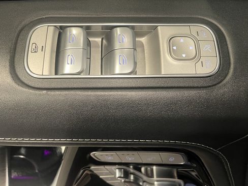 Used 2023 Mercedes-Benz G 550 image 11
