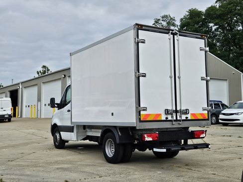 Used 2023 Mercedes-Benz Sprinter 3500 image 5