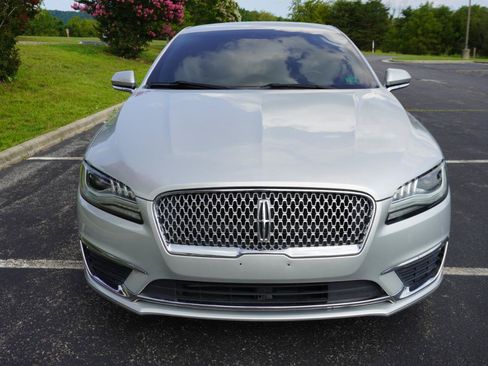 Used 2017 Lincoln MKZ Premiere FWD image 2