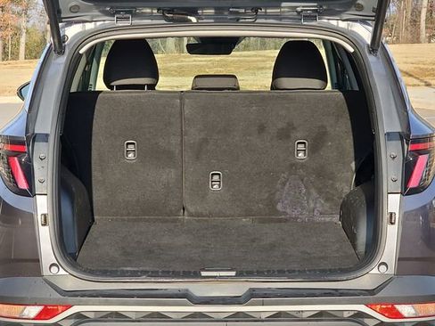 Used 2023 Hyundai Tucson SEL FWD image 16