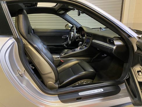 Used 2013 Porsche 911 Carrera 4S image 21