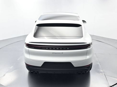 Certified 2024 Porsche Cayenne S AWD/4WD image 36