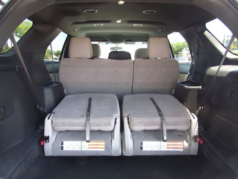 Used 2013 Ford Explorer FWD image 24