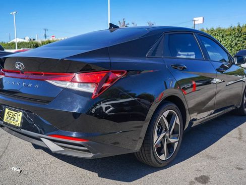 New 2023 Hyundai Elantra SEL w/ Convenience Package image 6