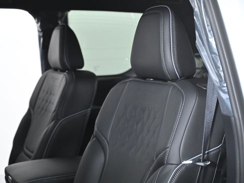 New 2026 INFINITI QX80 Autograph image 30