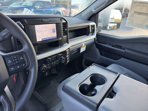 New 2026 Ford F550 4x4 Crew Cab Super Duty image 11