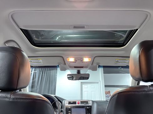 Used 2017 Subaru Outback 2.5i Limited image 36