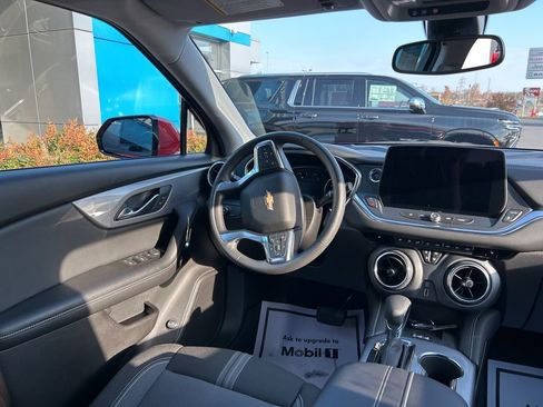Used 2024 Chevrolet Blazer LT w/ Convenience Package image 16