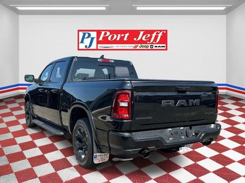 Used 2025 RAM 1500 Big Horn AWD/4WD image 5