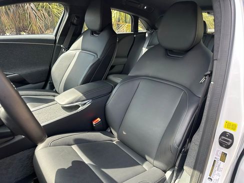 Used 2023 Lucid Air Pure image 14