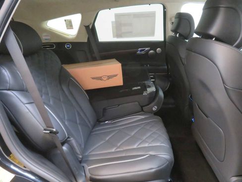 New 2026 Genesis GV80 3.5T Prestige image 9