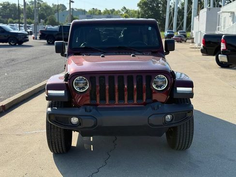 Used 2021 Jeep Wrangler Unlimited Sahara AWD/4WD image 3