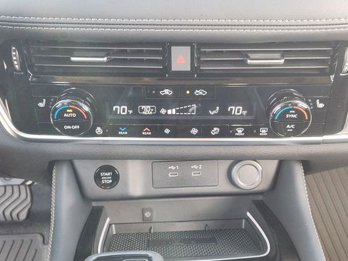 New 2026 Nissan Rogue Platinum w/ Platinum Premium Package AWD/4WD image 14