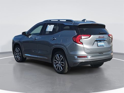 Used 2024 GMC Terrain Denali w/ Denali Premium Package image 6