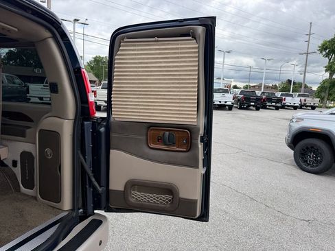 Used 2025 Chevrolet Express 2500 w/ Driver Convenience Package RWD image 33