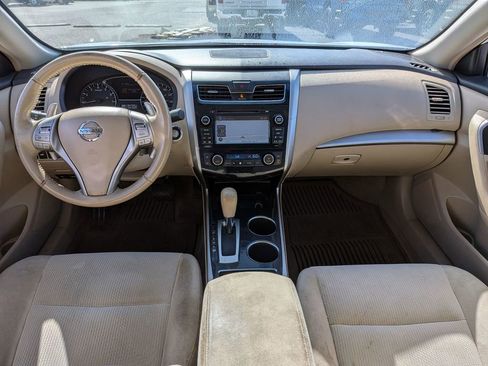 Used 2013 Nissan Altima 3.5 SV w/ Navigation Pkg image 30