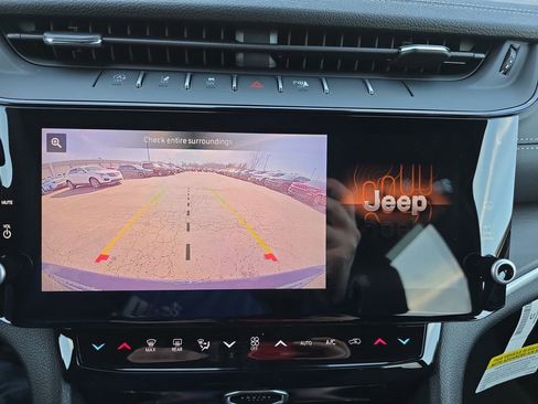 New 2026 Jeep Grand Cherokee Limited w/ Limited Altitude Package AWD/4WD image 18