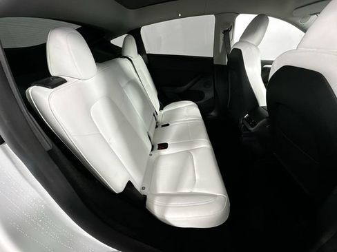 Used 2023 Tesla Model Y Long Range image 23
