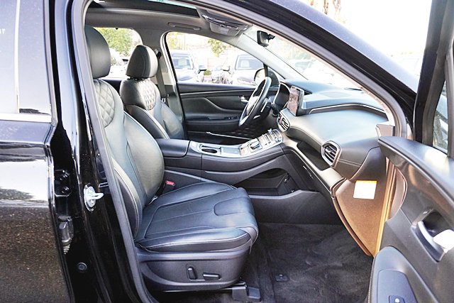 Used 2023 Hyundai Santa Fe Limited AWD/4WD image 18