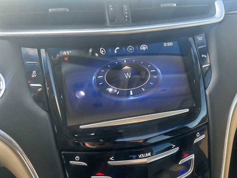 Used 2013 Cadillac XTS Luxury image 14