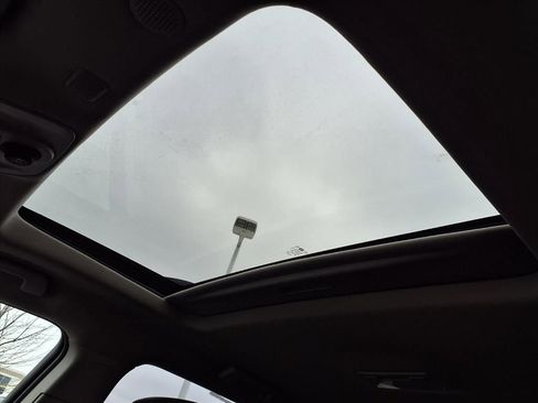 Used 2017 GMC Terrain SLT w/ Open Road Package image 8