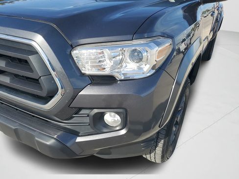 Certified 2023 Toyota Tacoma SR5 AWD/4WD image 26