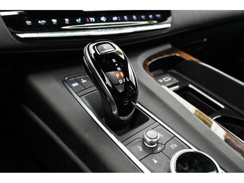 Used 2024 Cadillac Escalade ESV Premium Luxury w/ LPO, Floor Liner Package AWD/4WD image 43