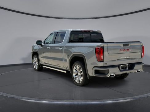 Used 2024 GMC Sierra 1500 Denali w/ Denali Reserve Package AWD/4WD image 10