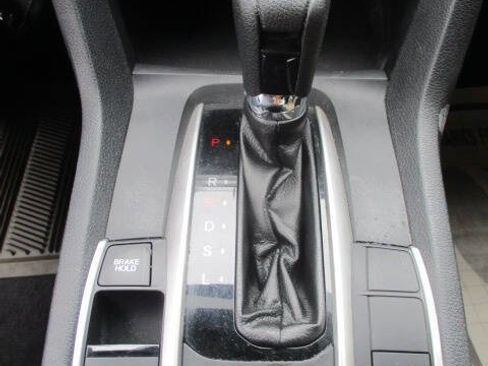 Used 2016 Honda Civic LX image 9