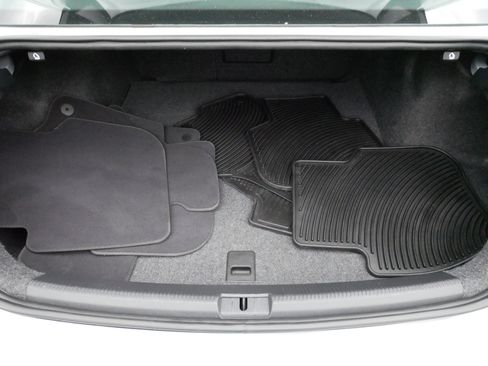 Used 2013 Volkswagen Passat 2.5 SEL Premium FWD image 18