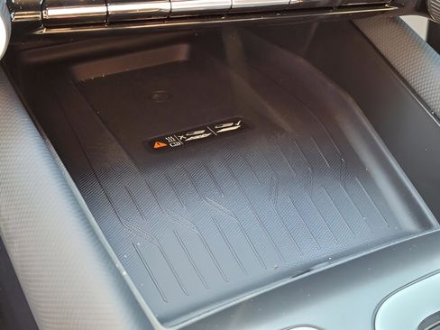 New 2025 Chevrolet Equinox EV RS image 9