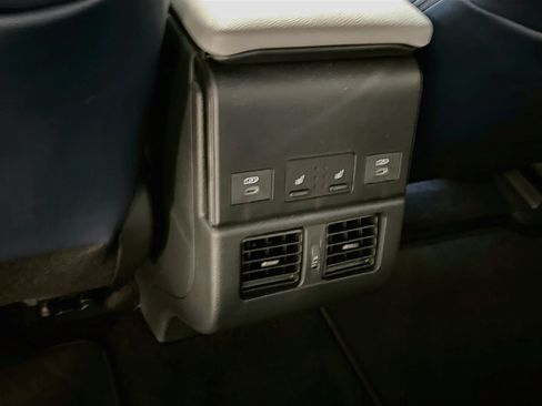 Used 2023 Subaru Solterra AWD image 29