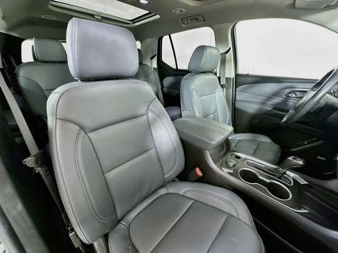 Used 2019 Chevrolet Traverse Premier AWD/4WD image 30