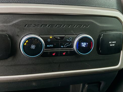 Used 2023 Ford Expedition Max Limited image 28