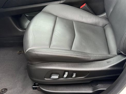 Used 2024 Cadillac XT6 Sport w/ LPO, Floor Liner Package AWD/4WD image 24