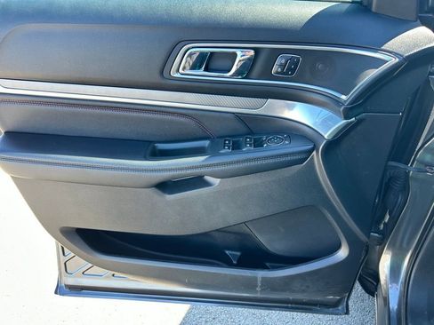Used 2016 Ford Explorer Sport w/ Equipment Group 401A image 21