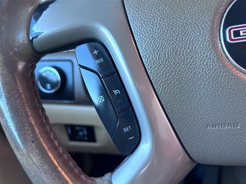 Used 2014 GMC Sierra 2500 SLT w/ SLT Convenience Package AWD/4WD image 35