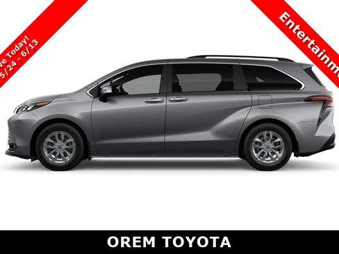 New 2026 Toyota Sienna XLE FWD image 4