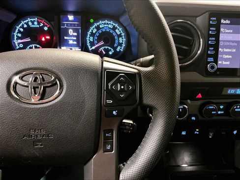 Used 2022 Toyota Tacoma TRD Sport w/ Technology Package AWD/4WD image 20