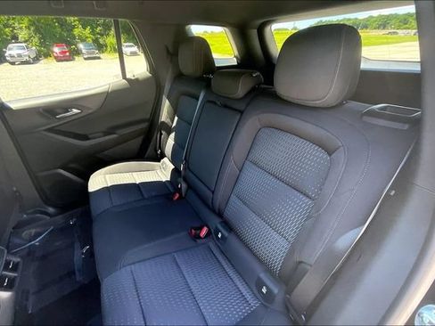 Used 2026 Chevrolet Equinox LT FWD image 24