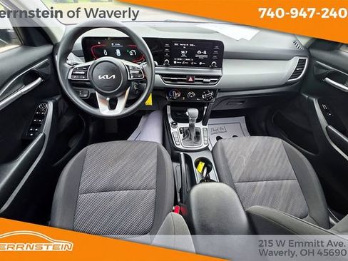 Used 2024 Kia Seltos LX AWD/4WD image 12