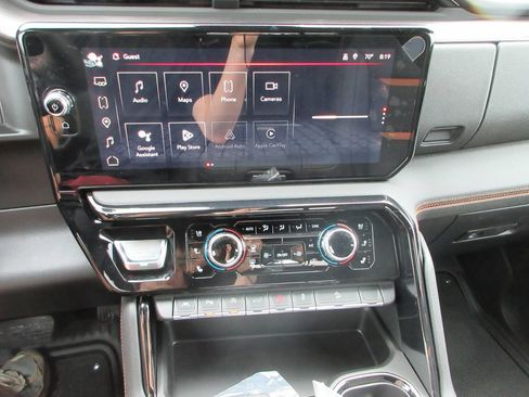 New 2026 GMC Sierra 1500 AT4 w/ AT4 Premium Package AWD/4WD image 18