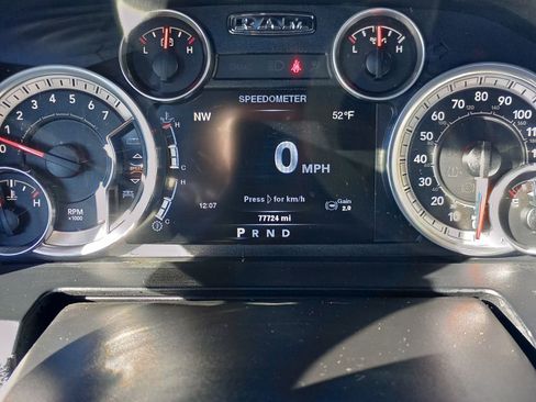 Used 2014 RAM 1500 Laramie w/ Convenience Group image 10