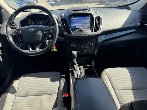 Used 2017 Ford Escape SE w/ Equipment Group 201A image 11