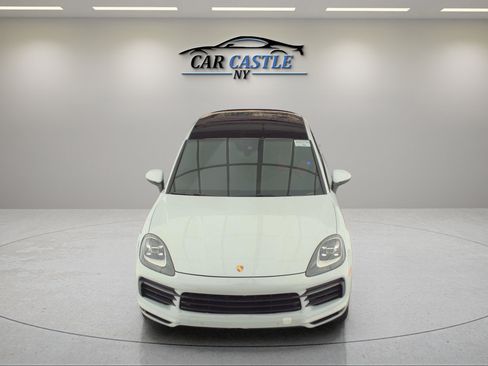 Used 2020 Porsche Cayenne AWD/4WD image 2