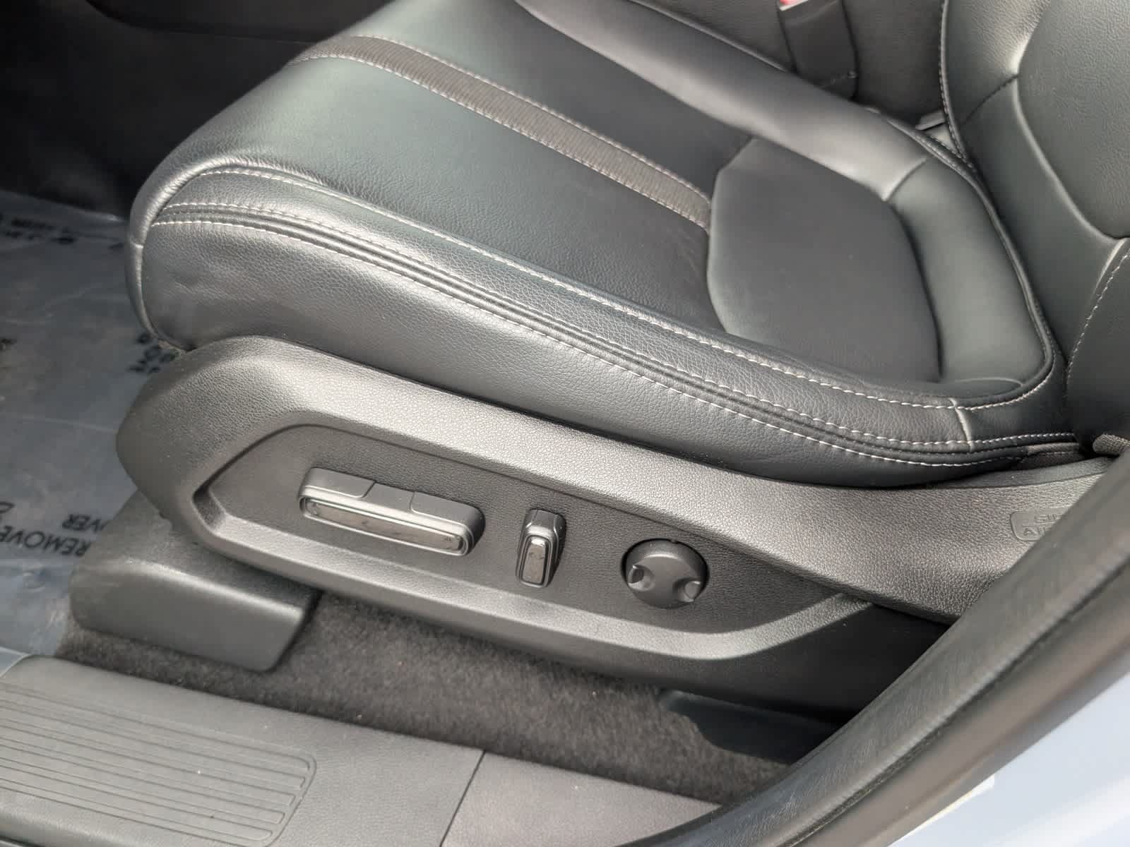 Used 2024 Honda Pilot Touring image 24