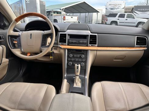 Used 2011 Lincoln MKZ image 10