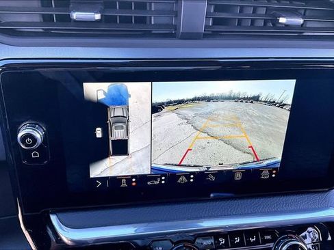 Used 2024 GMC Sierra 1500 Denali w/ Technology Package AWD/4WD image 15
