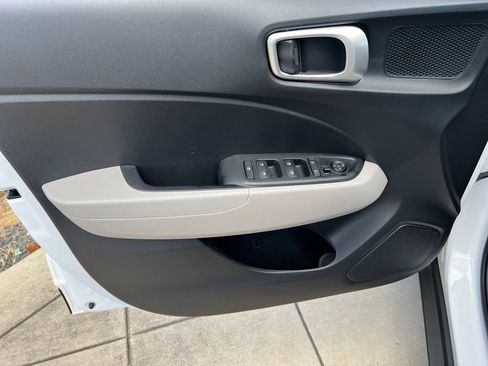 Certified 2026 Hyundai Venue SEL FWD image 16