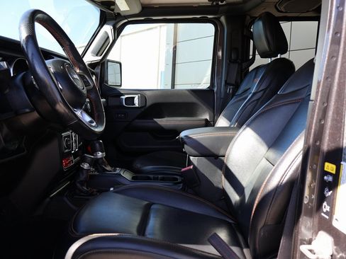 Used 2022 Jeep Gladiator Mojave w/ LED Lighting Group image 22